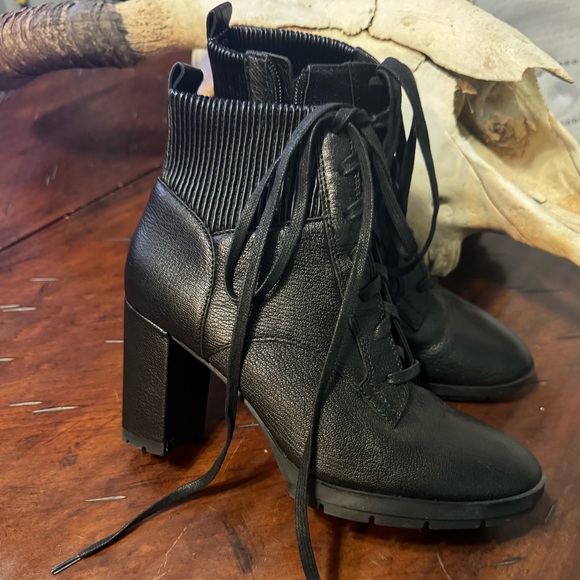 NWOB Corso Como Rhymer Laced Ankle Boot - Picture 1 of 7